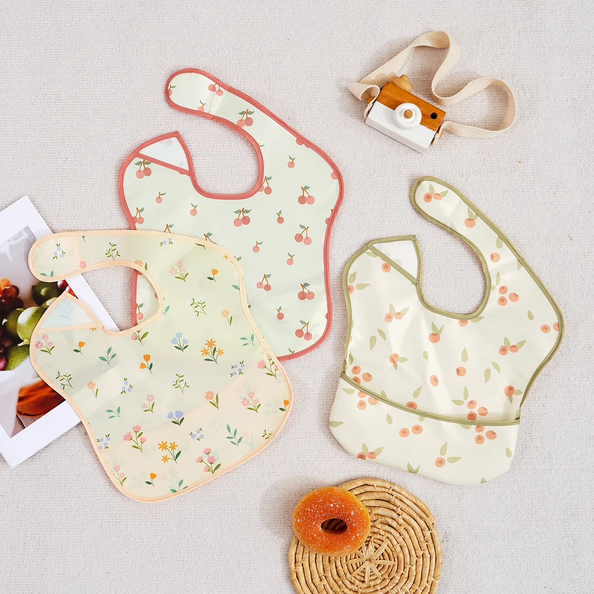3 Pack Mess Proof Baby Bib with Reversible Pocket, Waterproof Led Weaning Baby Feeding Bibs with Food Catcher