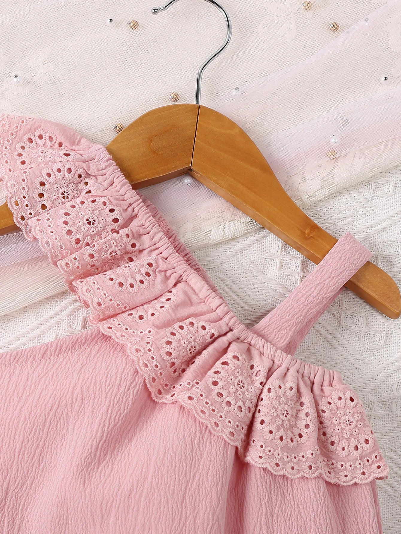 Single room baby girl fashion cute suspender pink lace ruffle collar casual T-shirt summer