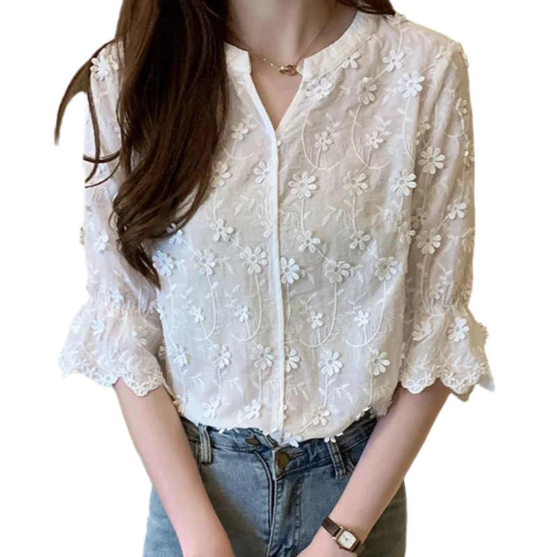 Summer Thin V-neck Women's Shirt Sweet Style Three-dimensional Flower Decoration Half Sleeved Blouse Lace Women's Tops 9638