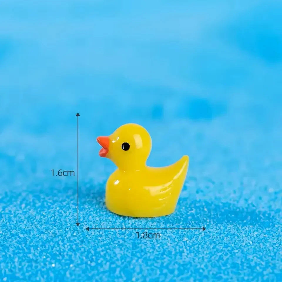 Mini Resin Ducks Bulk Tiny Ducks for Potted Miniature Decoration Garden Dollhouse Cake Decoration DIY Craft Charms Party Toys