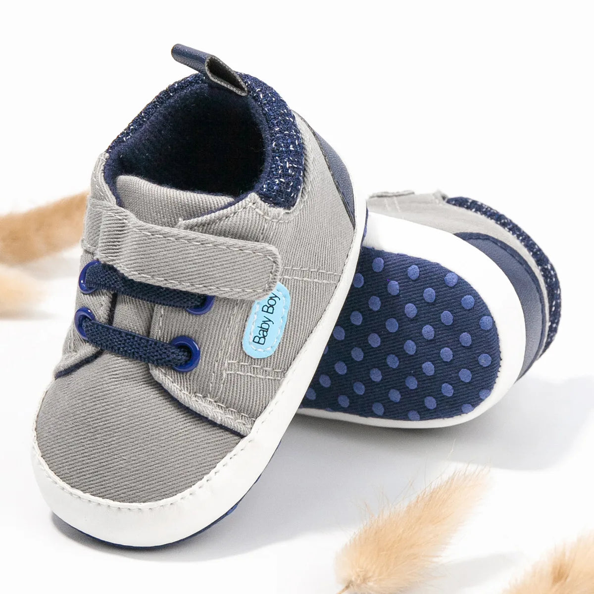 Spring and Autumn Style 0-1 Year Old Baby Walking Shoes Soft Soled Baby Shoes Canvas Non Falling Shoes Casual Baby Shoes
