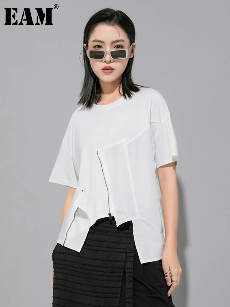 [EAM] Women White Irregular Zippper Casual Big Size T-shirt New Round Neck Short Sleeve Fashion Tide Spring Summer 2026 1DE8921