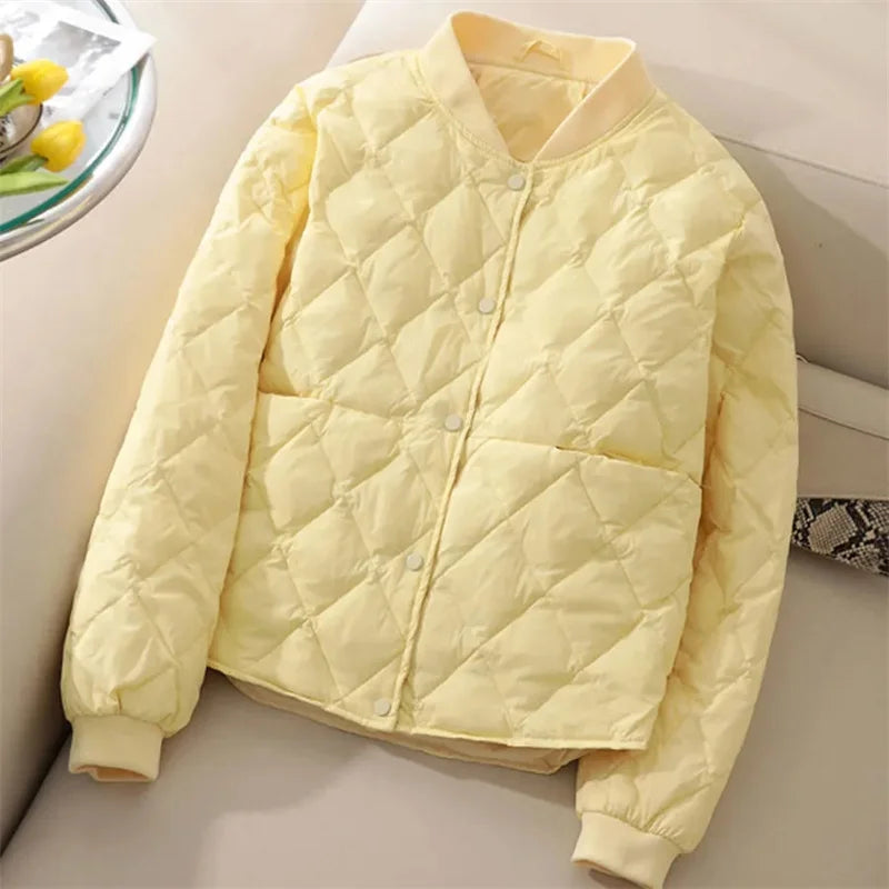 2025 New Lightweight Hooded Down Cotton Women Wear Fashion Short Coat Qulited Autumn Winter Cotton-Padded  Jacket Female Black