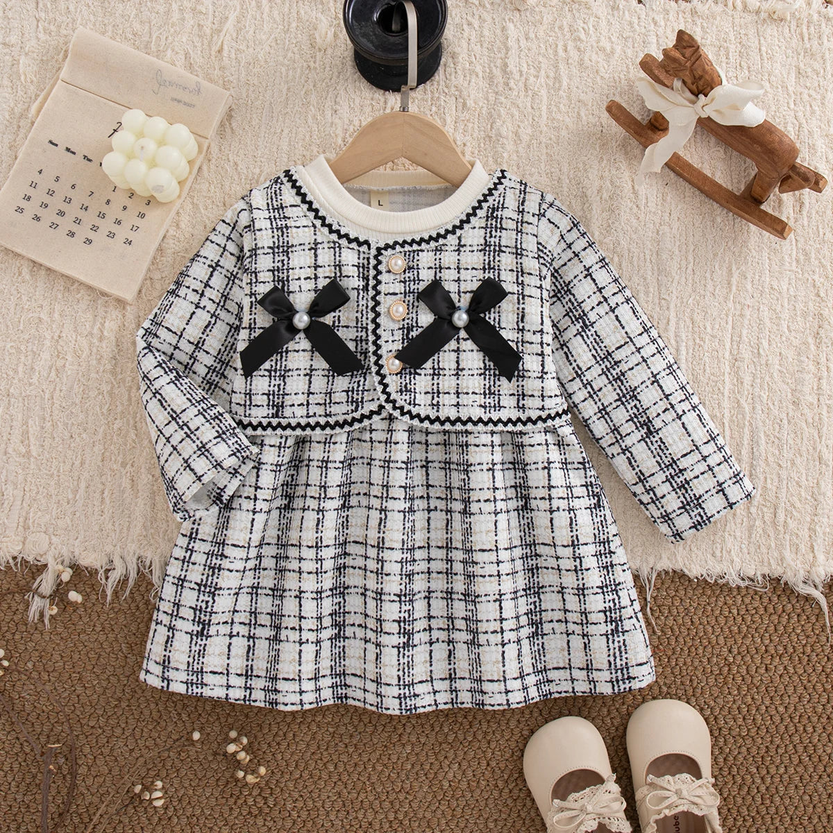 Spring And Autumn New Black Checkered Baby Girl Dress, Sweet Bow Children'S Clothing For Babies Aged 9 Months To 3 Years Old