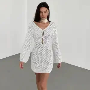 Sexy Pearls Hollow Out Knit Mini Dress Women Sweet Backless Beach Holiday Evening Dresses Party Summer Vacation Robes Design New
