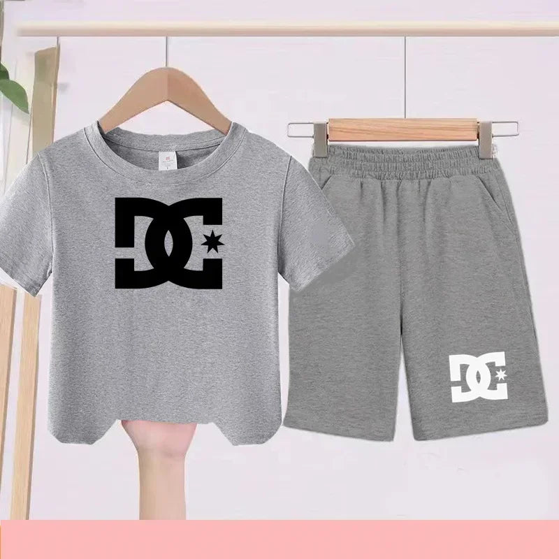 Ensembles d'été Enfants 3-13 Ans Imprimé Mignon T-shirt Sport Manches Courtes + Shorts Décontractés Garçons Filles Tenues Cadeau