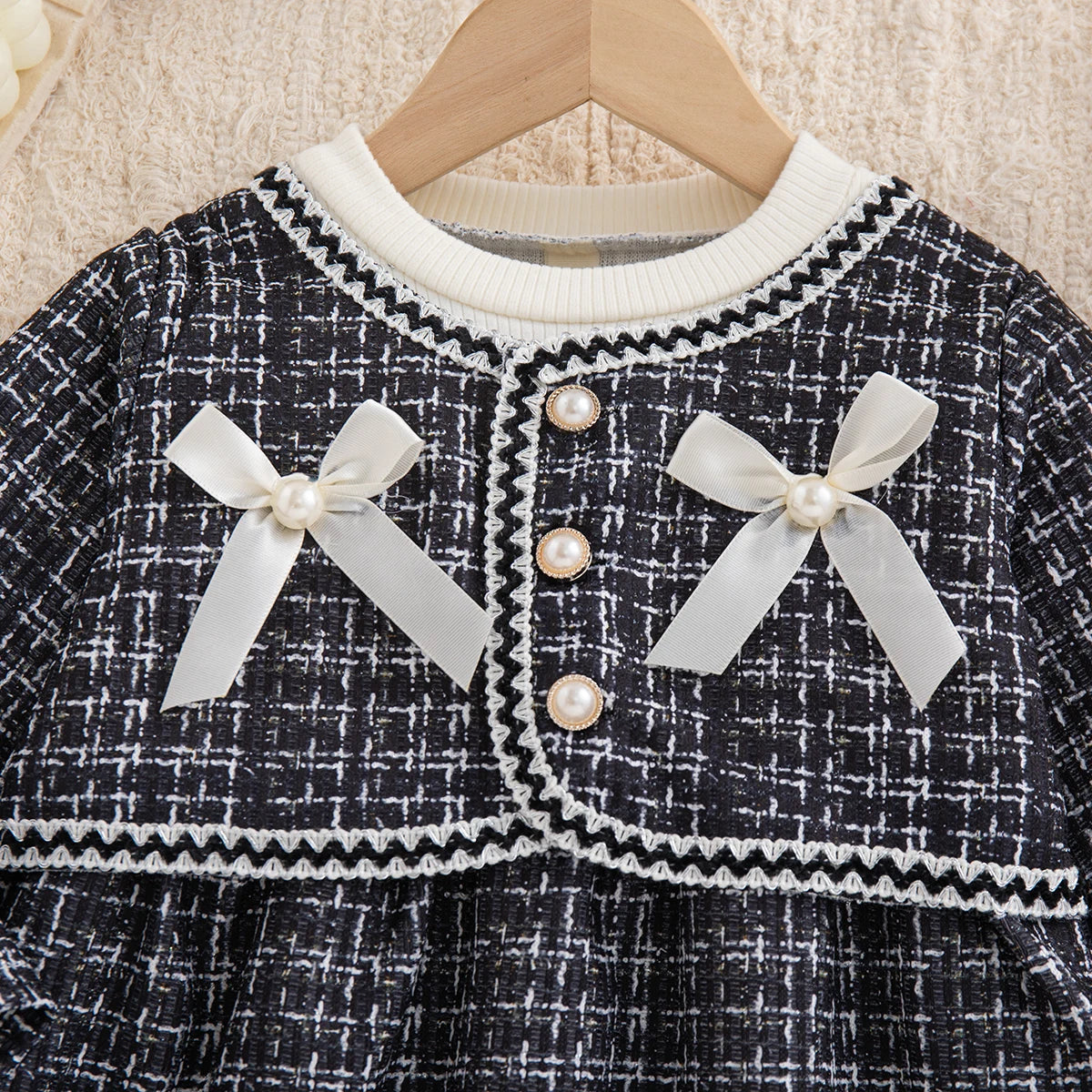 Spring And Autumn New Black Checkered Baby Girl Dress, Sweet Bow Children'S Clothing For Babies Aged 9 Months To 3 Years Old