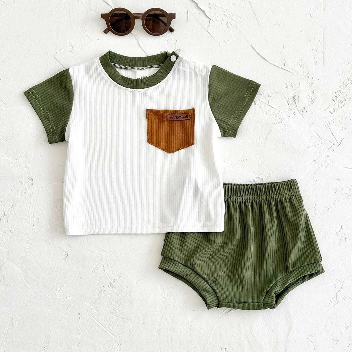 New Baby Boys Girls Suit Summer Style Green and White Splicing Tees+Loose Shorts Girls 2Pcs Casual Infant Sets Toddler Clothes