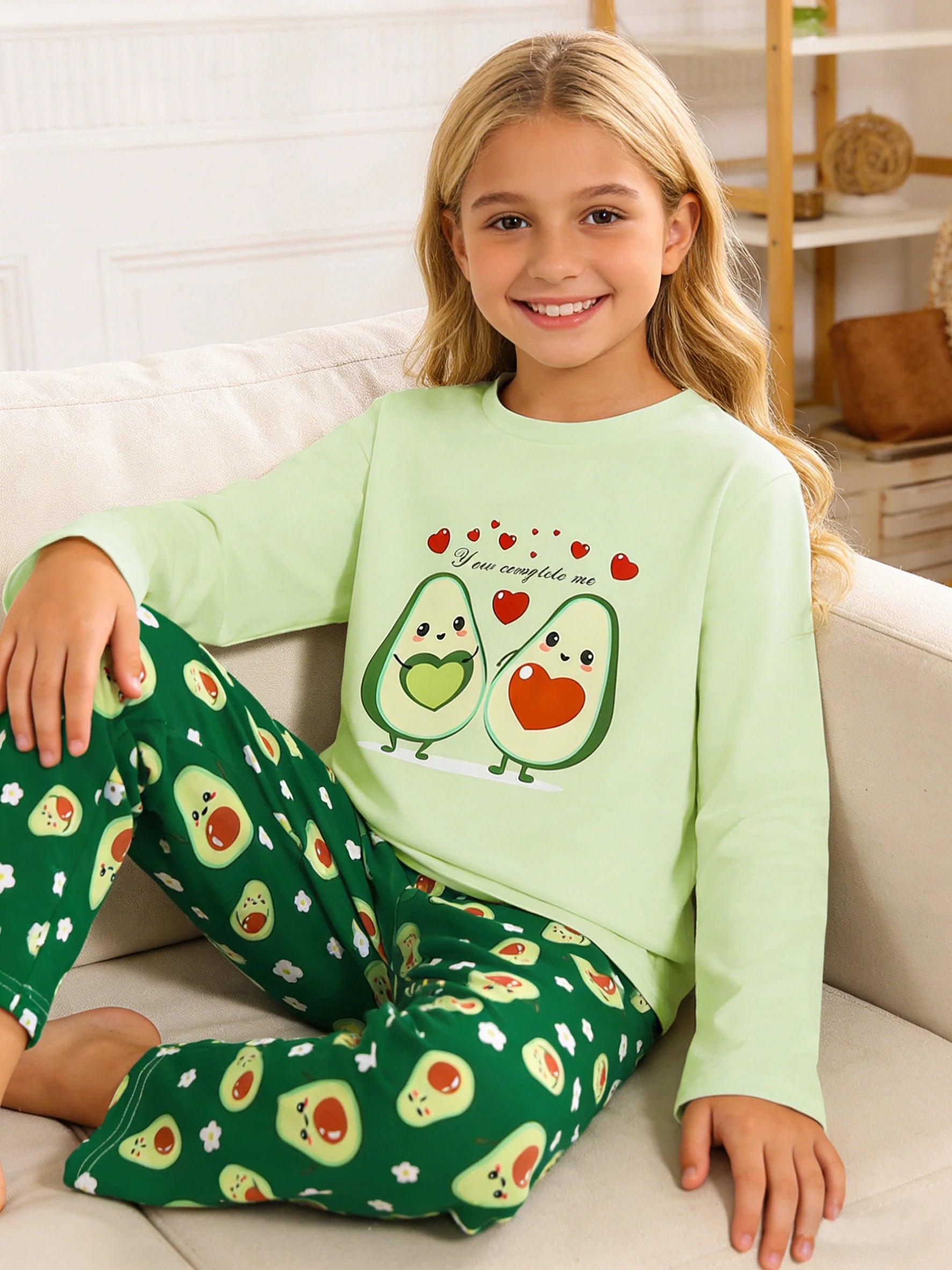 Girls' fashion home clothes set, children's spring and autumn avocado smile heart pajamas and pants, suitable for home wear