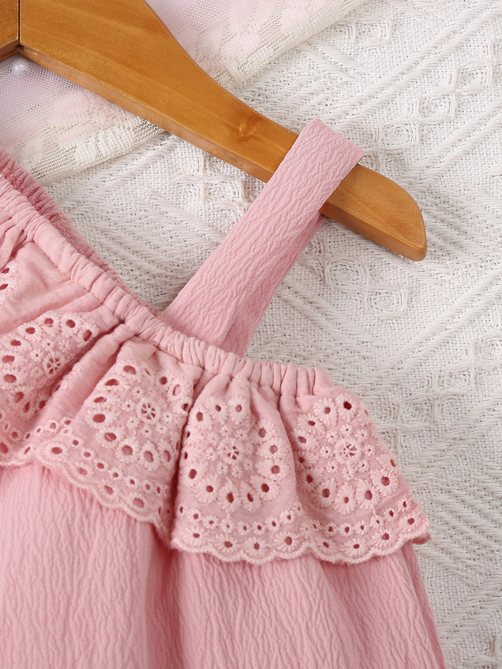 Single room baby girl fashion cute suspender pink lace ruffle collar casual T-shirt summer