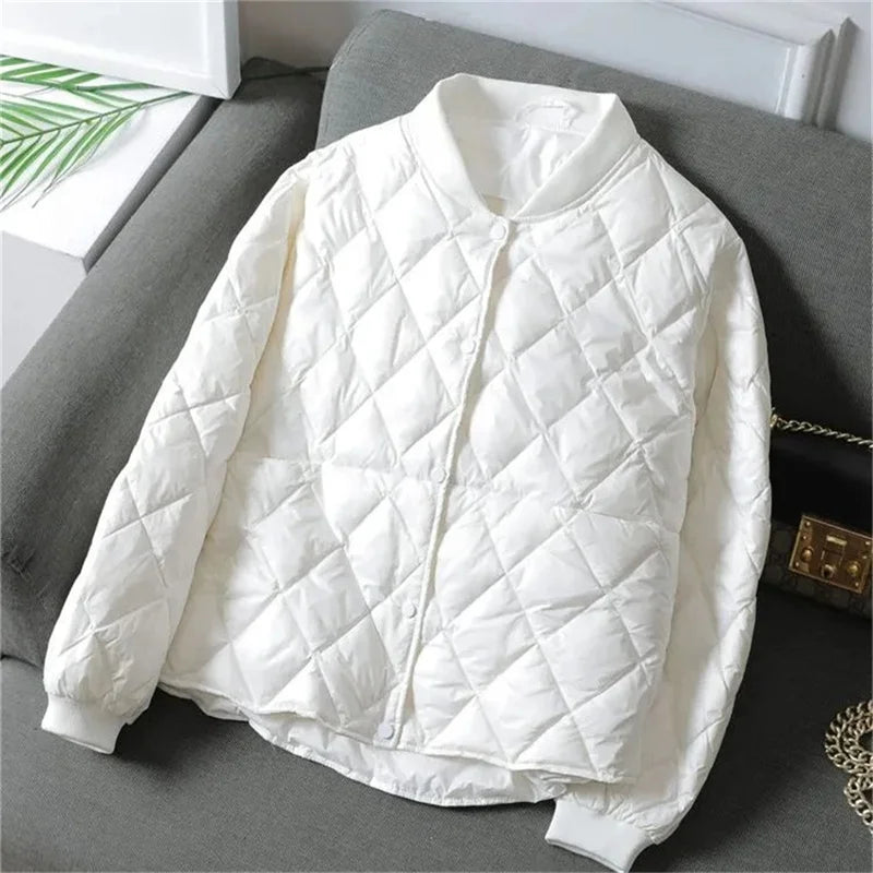 2025 New Lightweight Hooded Down Cotton Women Wear Fashion Short Coat Qulited Autumn Winter Cotton-Padded  Jacket Female Black