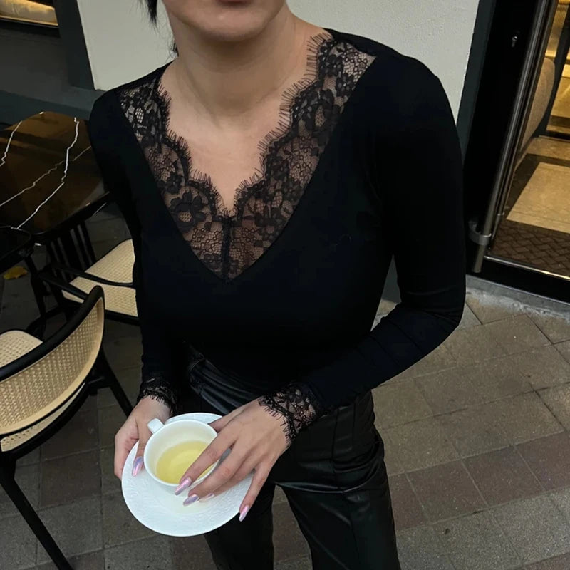 Women V-neck Lace Splicing Top European American Style Spring New Long Sleeve Slim Tops Casual Wear Tshirts Tops Tee